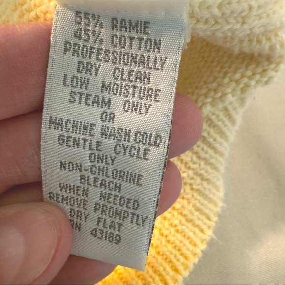 Vintage Susan Bristol Yellow Floral Knit Cardigan Sweater Cottagecore girlie - Picture 10 of 10